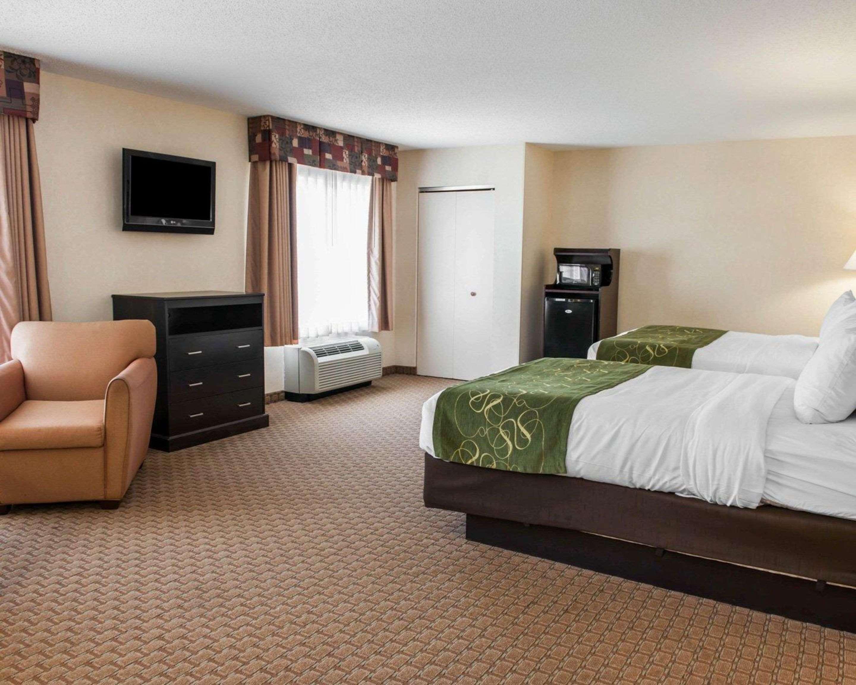 Comfort Suites Southport Exterior foto